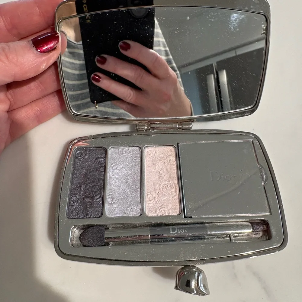 Dior Eyeshadow Palette - Charcoal, Silver, Ivory - Picture 3 of 5
